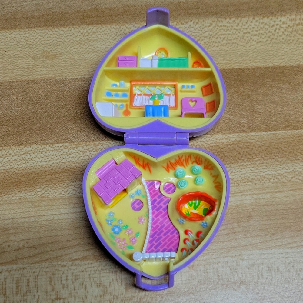 1993 Polly Pocket Pretty Bunnies Compact